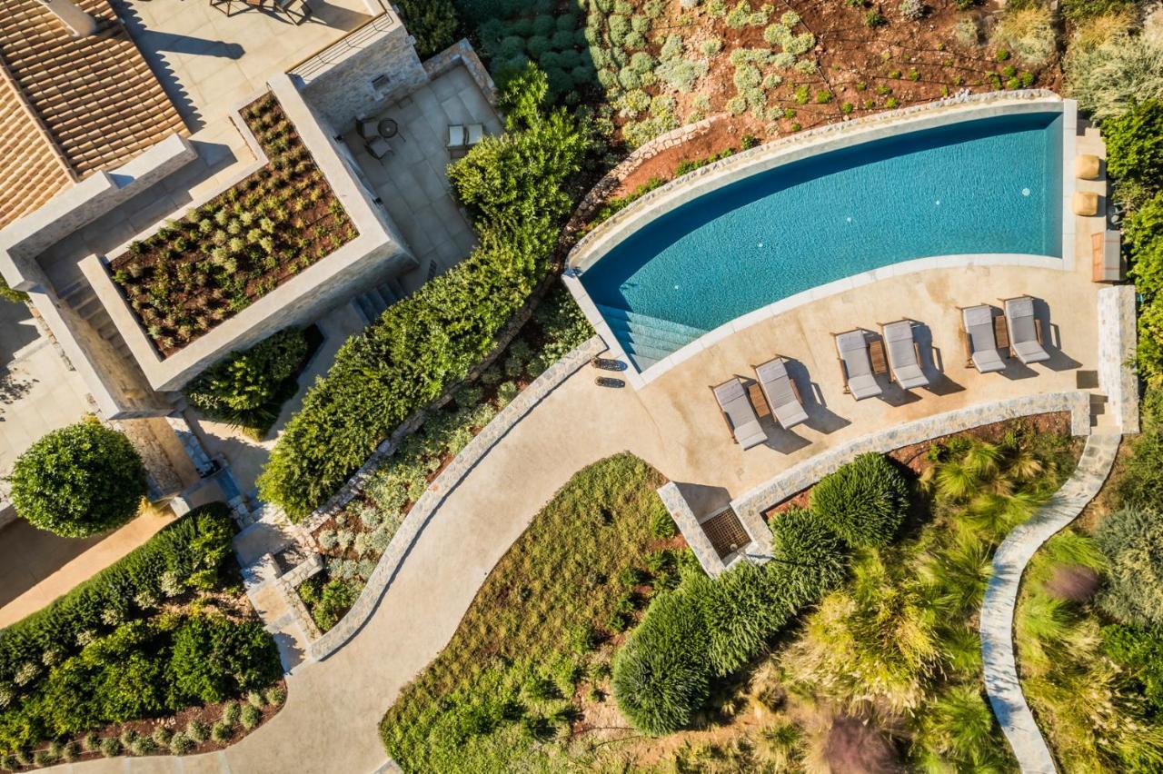 Aria Estate Suites & Spa Areopoli Exterior photo